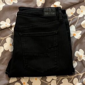 NWOT American Eagle Black High Rise Distress Jegging - Size 12 Regular